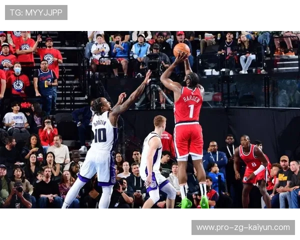 NBA休赛期大动作：快船如何处理乔治与哈登的续约？，快船的乔治怎么不上场